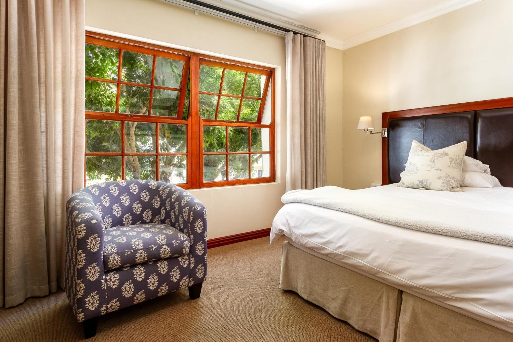 Noordhoek Village Hotel Ngoại thất bức ảnh